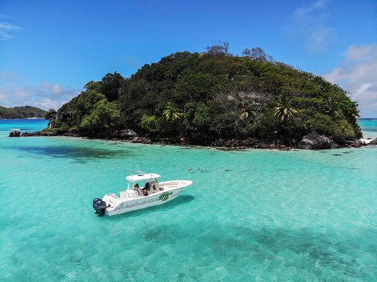 Tourist Attractions in Sainte Anne Marine National Park 