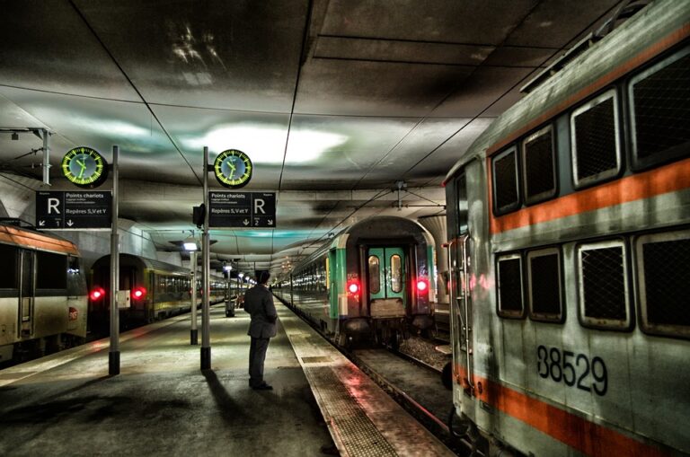 Amsterdam to Paris Train Route : The Scenic Splendor
