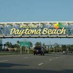 Which beach is better New Smyrna Beach or Daytona Beach?