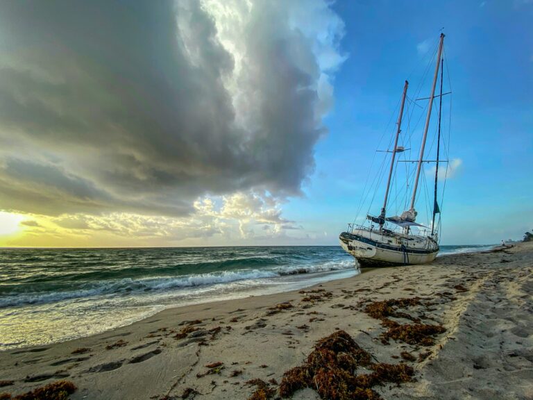 Can You Own Beachfront Property in Florida?