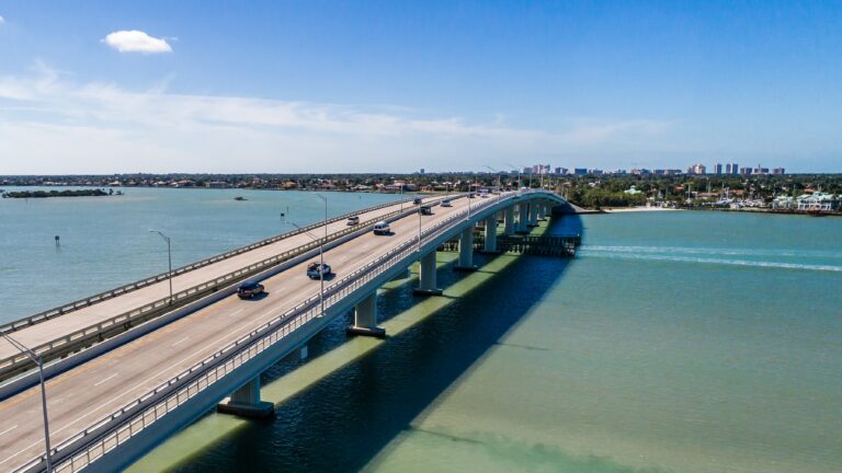 Can You Turn Around On 7 Mile Bridge?
