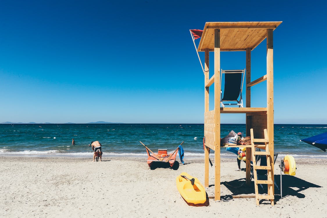 Can You Vape on Florida Beaches?