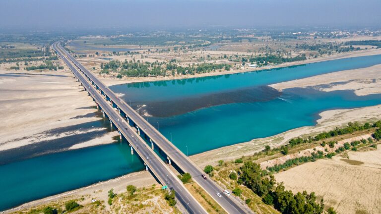 Can You Walk the 7 Mile Bridge in Florida?