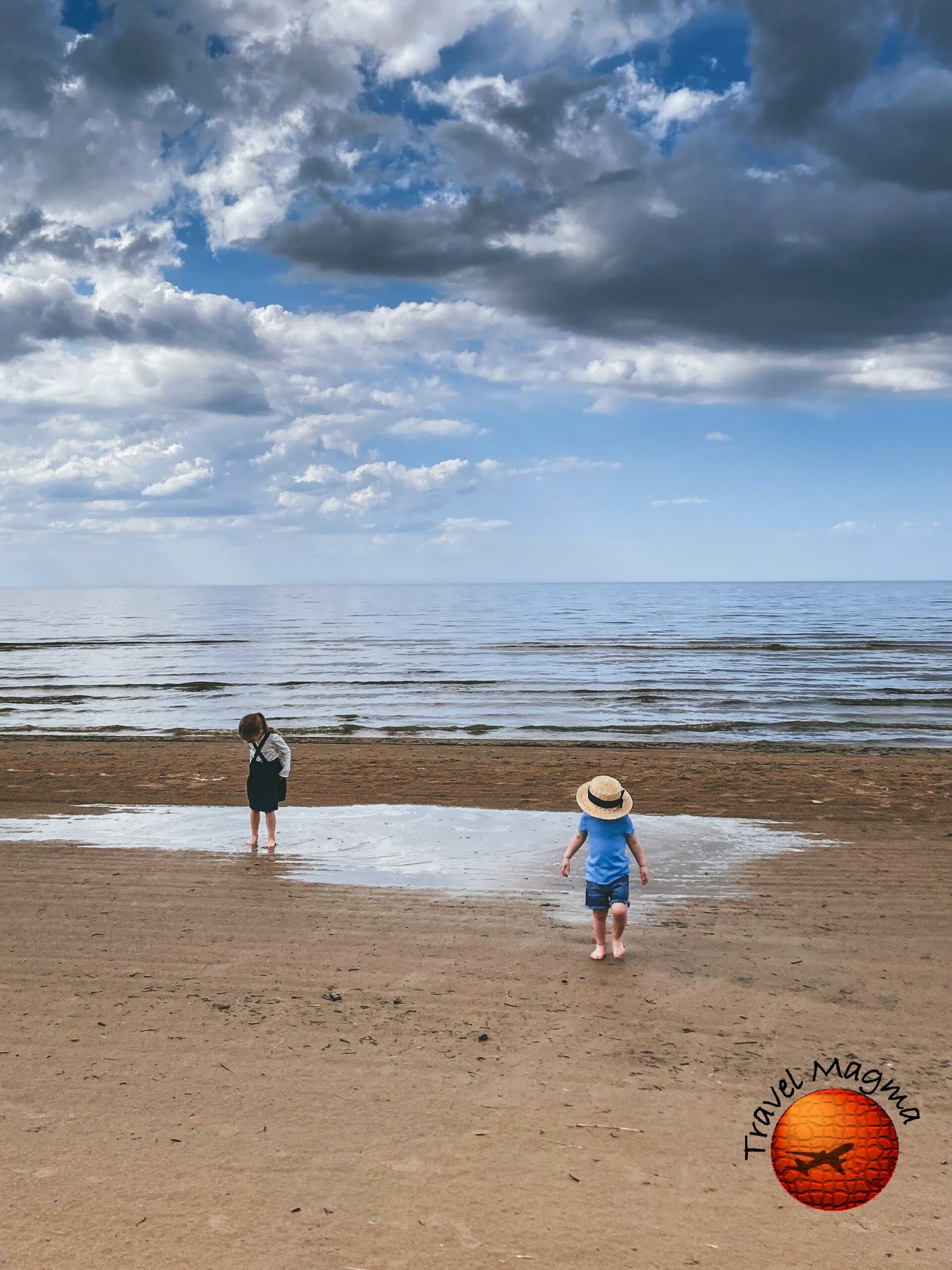 Which Beach is Better Destin or Siesta Key?